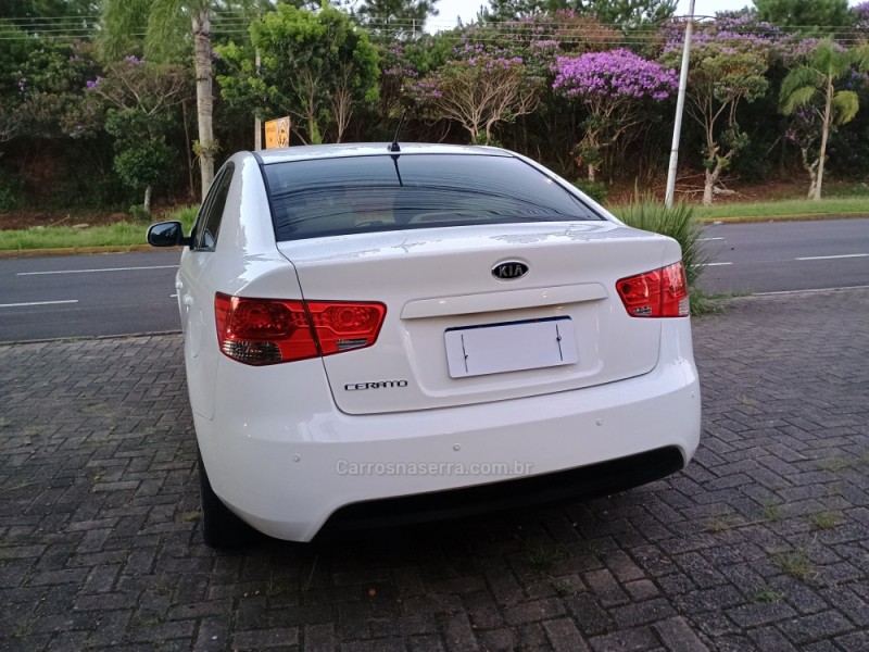 CERATO 1.6 SX3 16V FLEX 4P MANUAL - 2011 - CAMPO BOM