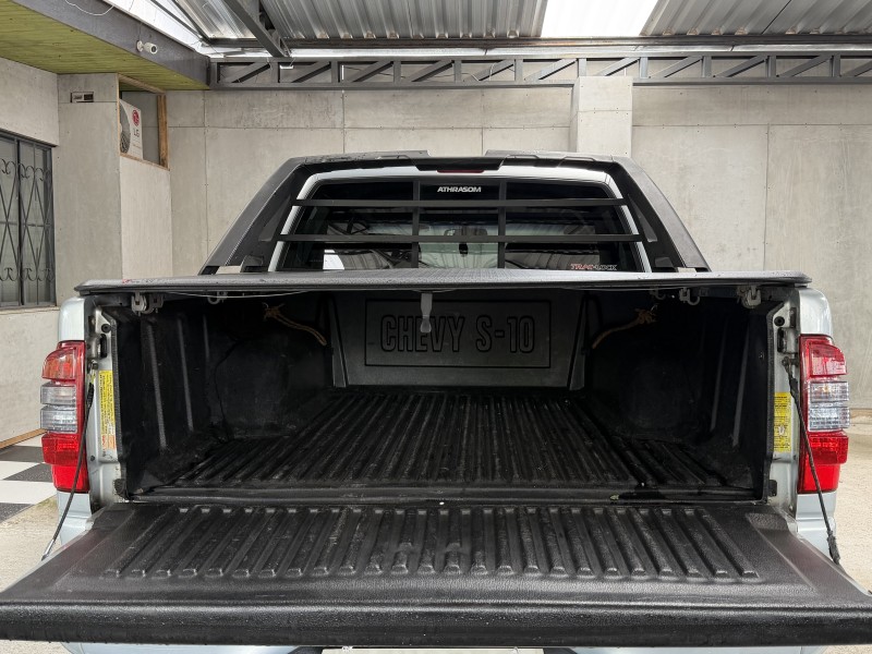 S10 2.4 MPFI ADVANTAGE 4X2 CD 8V FLEX 4P MANUAL - 2010 - CAXIAS DO SUL