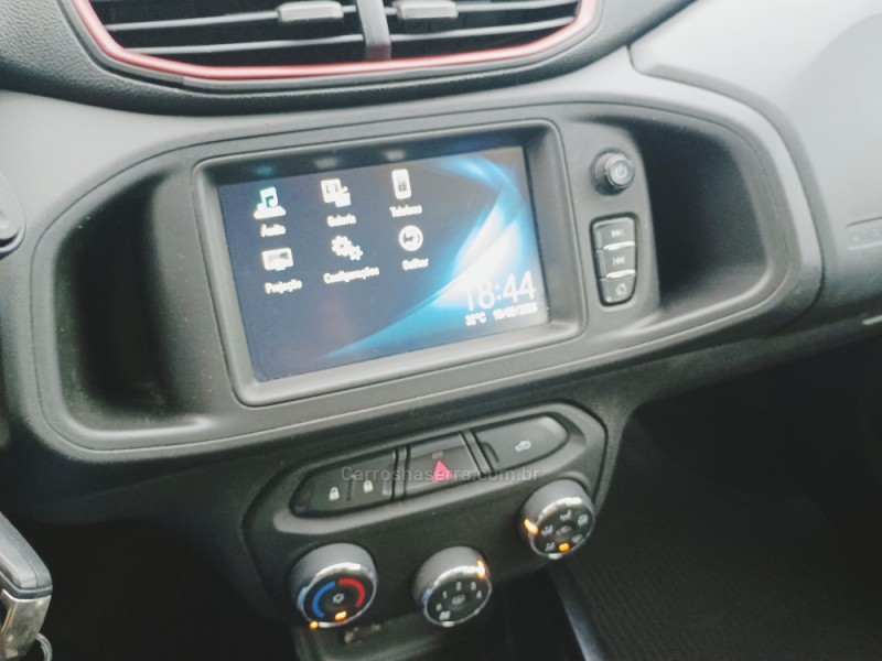 ONIX 1.4 MPFI EFFECT 8V FLEX 4P MANUAL - 2018 - CAMPO BOM