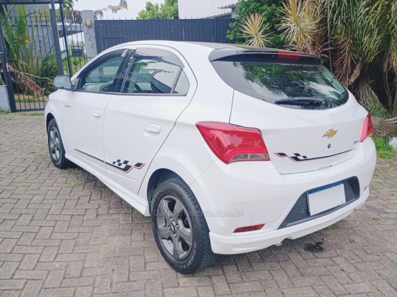 ONIX 1.4 MPFI EFFECT 8V FLEX 4P MANUAL - 2018 - CAMPO BOM