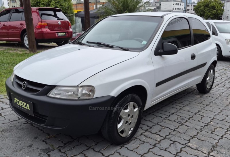 CELTA 1.0 MPFI 8V GASOLINA 2P MANUAL - 2001 - CAXIAS DO SUL