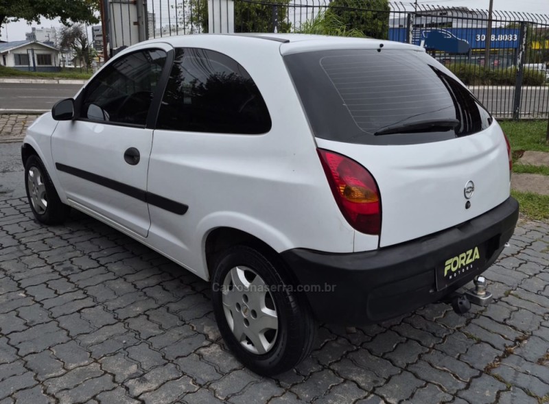 CELTA 1.0 MPFI 8V GASOLINA 2P MANUAL - 2001 - CAXIAS DO SUL