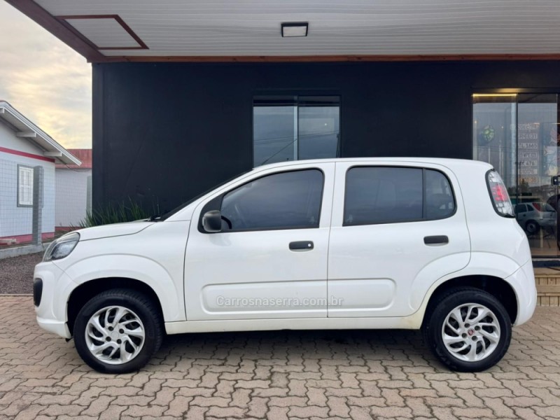 UNO 1.0 EVO ATTRACTIVE 8V FLEX 4P MANUAL - 2021 - TORRES