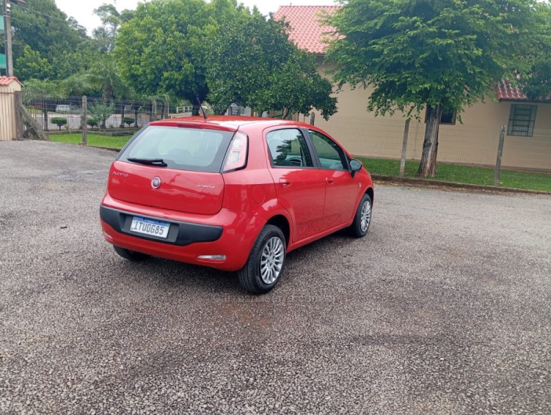 PUNTO 1.4 ATTRACTIVE ITALIA 8V FLEX 4P MANUAL - 2013 - PICADA CAFé