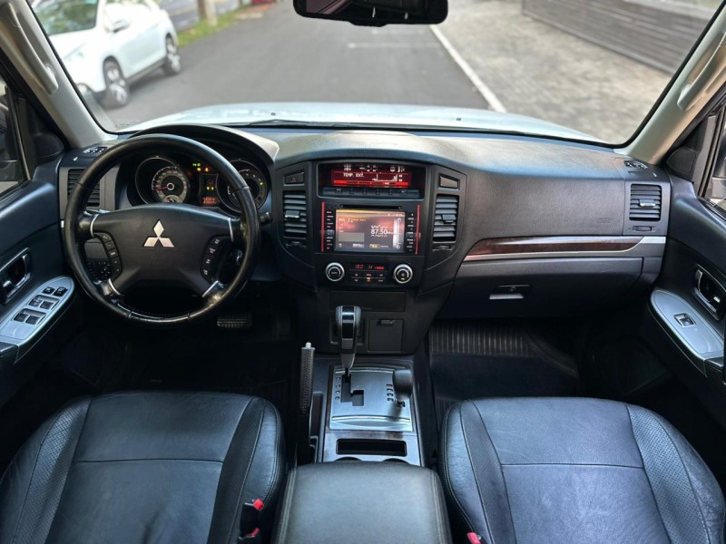 PAJERO FULL 3.2 HPE 4X4 16V TURBO INTERCOOLER DIESEL 4P AUTOMÁTICO - 2014 - DOIS IRMãOS