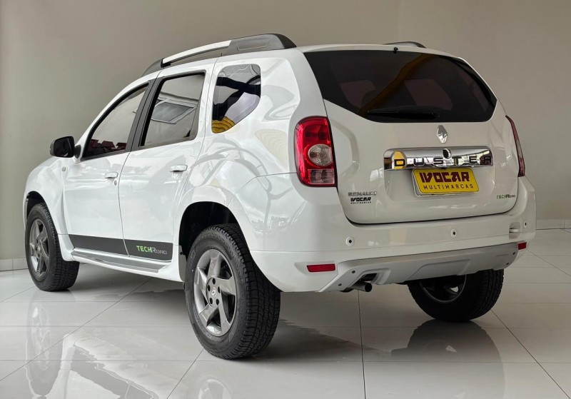 DUSTER 1.6 DYNAMIQUE 4X2 16V FLEX 4P MANUAL - 2013 - VACARIA