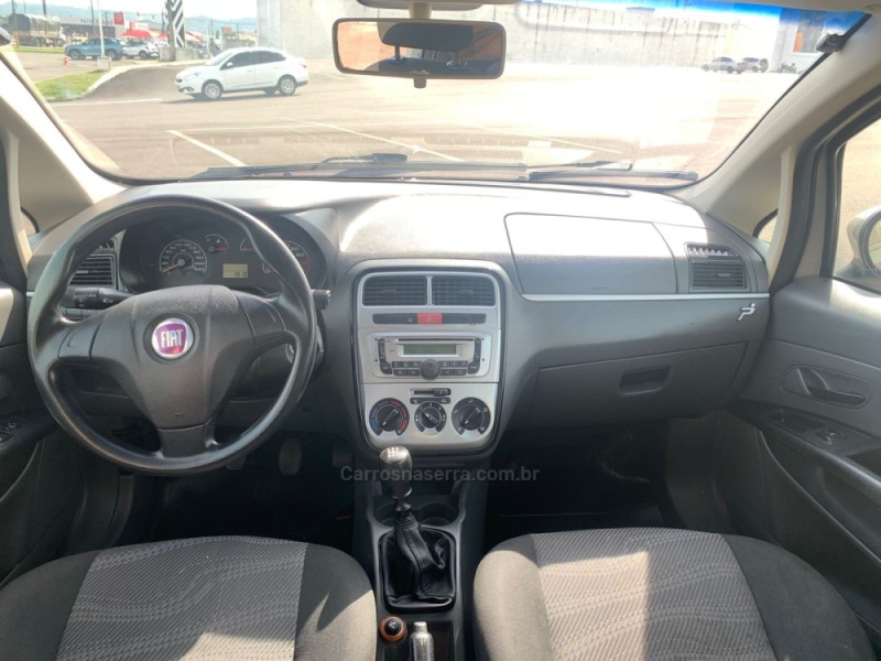 PUNTO 1.4 ATTRACTIVE ITALIA 8V FLEX 4P MANUAL - 2012 - SANTA CRUZ DO SUL