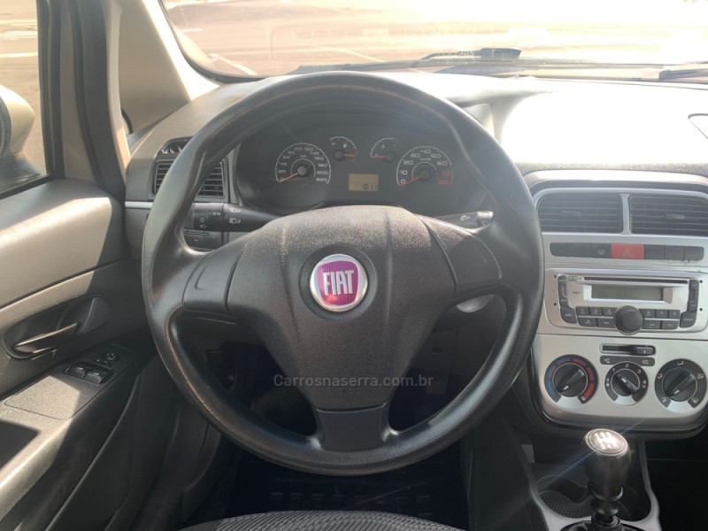 PUNTO 1.4 ATTRACTIVE ITALIA 8V FLEX 4P MANUAL - 2012 - SANTA CRUZ DO SUL