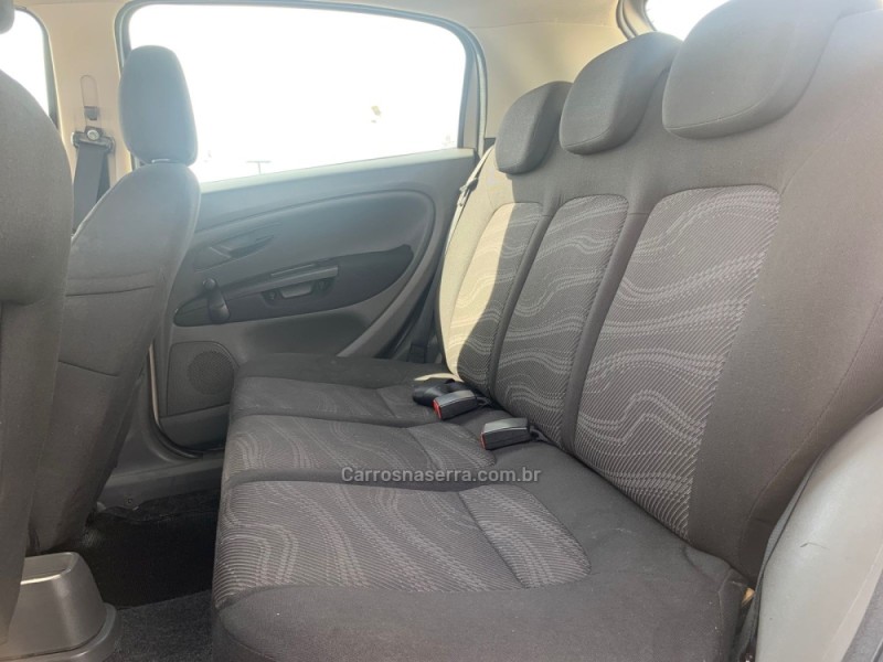 PUNTO 1.4 ATTRACTIVE ITALIA 8V FLEX 4P MANUAL - 2012 - SANTA CRUZ DO SUL