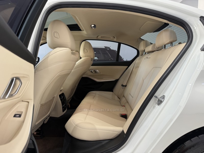 330I 2.0 SPORT 16V TURBO GASOLINA 4P AUTOMÁTICO - 2020 - ERECHIM