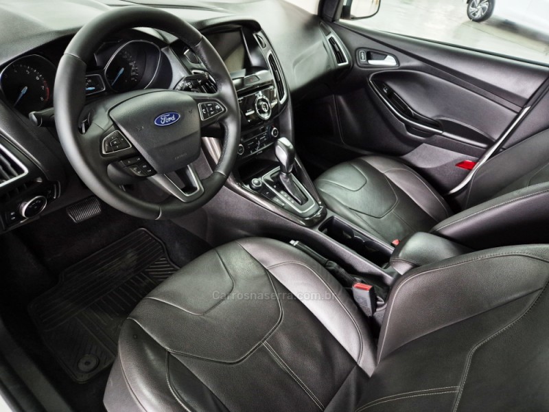 FOCUS 2.0 TITANIUM PLUS HATCH 16V FLEX 4P AUTO - 2018 - CAXIAS DO SUL