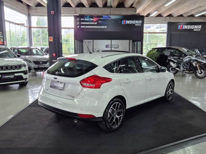 FOCUS 2.0 TITANIUM PLUS HATCH 16V FLEX 4P AUTO - 2018 - CAXIAS DO SUL