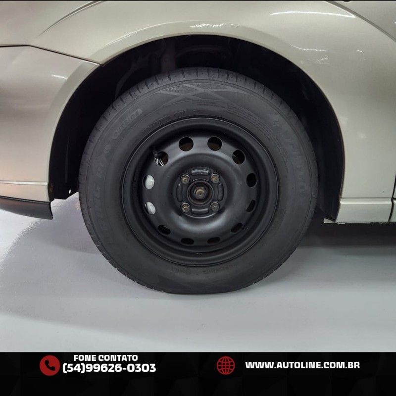 FOCUS 1.6 GLX 8V FLEX 4P MANUAL - 2005 - BENTO GONçALVES