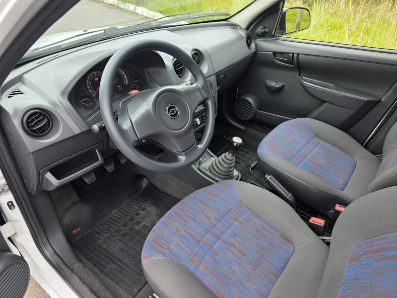 CELTA 1.0 MPFI SPIRIT 8V FLEX 4P MANUAL - 2011 - BENTO GONçALVES