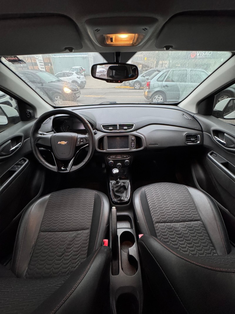 ONIX 1.4 MPFI LTZ 8V FLEX 4P MANUAL - 2017 - CAXIAS DO SUL