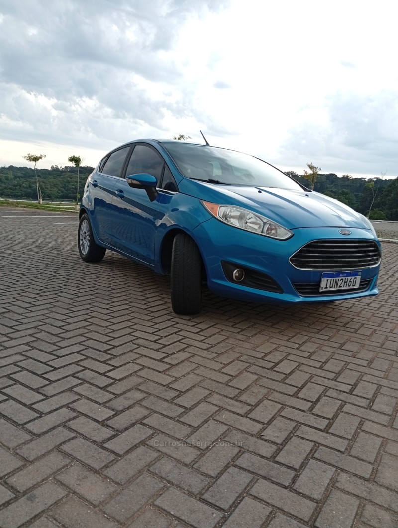 FIESTA 1.6 TITANIUM HATCH 16V FLEX 4P AUTOMÁTICO - 2014 - CAXIAS DO SUL