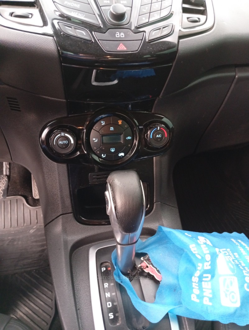 FIESTA 1.6 TITANIUM HATCH 16V FLEX 4P AUTOMÁTICO - 2014 - CAXIAS DO SUL