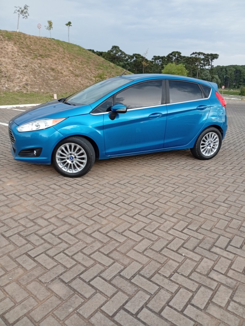 FIESTA 1.6 TITANIUM HATCH 16V FLEX 4P AUTOMÁTICO - 2014 - CAXIAS DO SUL