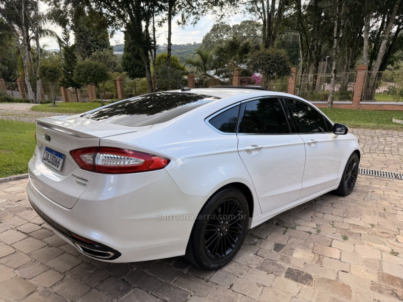 FUSION 2.0 TITANIUM FWD 16V GASOLINA 4P AUTOMÁTICO - 2014 - CAXIAS DO SUL