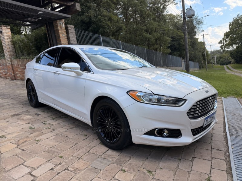 FUSION 2.0 TITANIUM FWD 16V GASOLINA 4P AUTOMÁTICO - 2014 - CAXIAS DO SUL