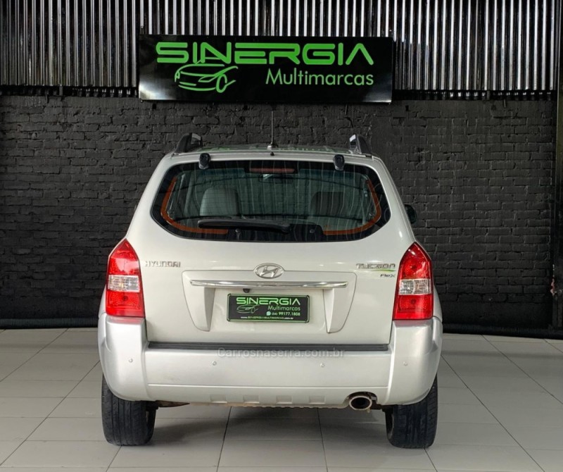 TUCSON 2.0 MPFI GLS 16V 143CV 2WD FLEX 4P AUTOMÁTICO - 2014 - CAXIAS DO SUL