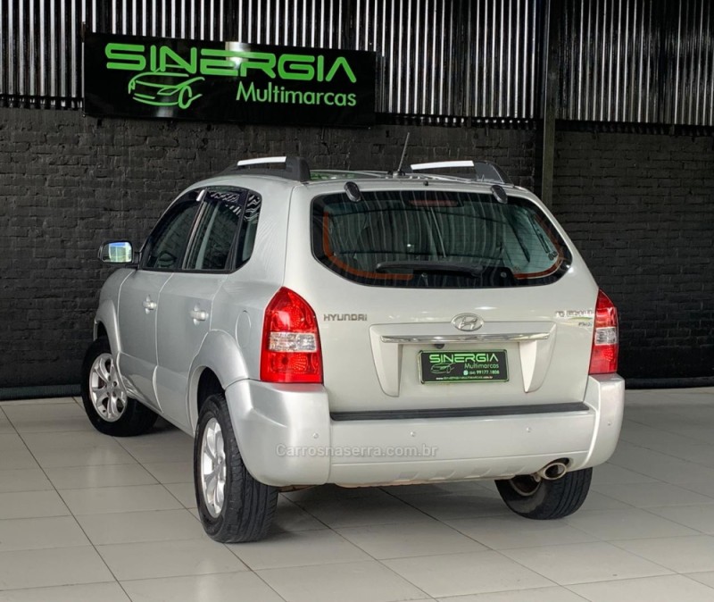 TUCSON 2.0 MPFI GLS 16V 143CV 2WD FLEX 4P AUTOMÁTICO - 2014 - CAXIAS DO SUL