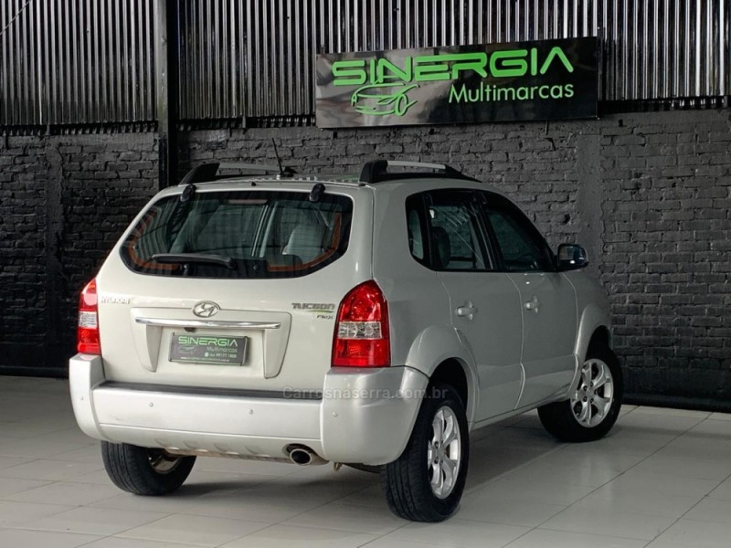 TUCSON 2.0 MPFI GLS 16V 143CV 2WD FLEX 4P AUTOMÁTICO - 2014 - CAXIAS DO SUL