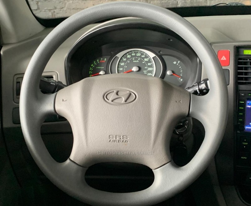 TUCSON 2.0 MPFI GLS 16V 143CV 2WD FLEX 4P AUTOMÁTICO - 2014 - CAXIAS DO SUL