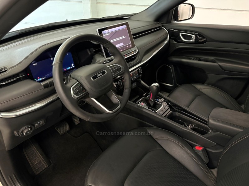 COMPASS 2.0 OVERLAND HURRICANE 4X4 TURBO GASOLINA 4P AUTOMÁTICO - 2025 - BENTO GONçALVES