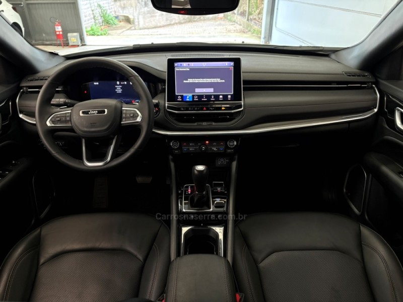 COMPASS 2.0 OVERLAND HURRICANE 4X4 TURBO GASOLINA 4P AUTOMÁTICO - 2025 - BENTO GONçALVES