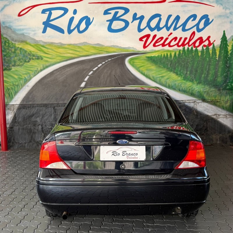 FOCUS 1.6 GL SEDAN 8V FLEX 4P MANUAL - 2007 - CAXIAS DO SUL