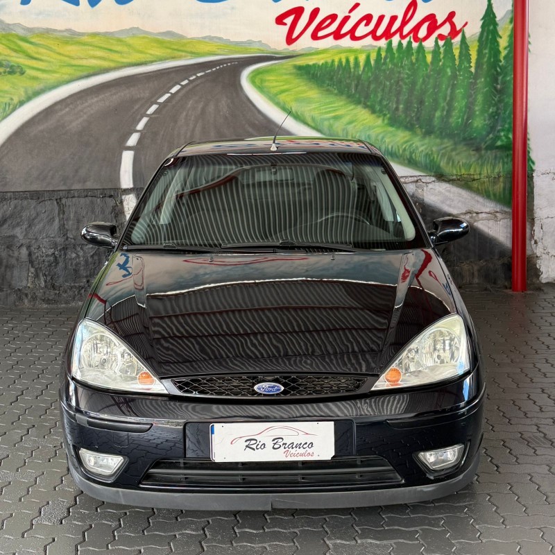 FOCUS 1.6 GL SEDAN 8V FLEX 4P MANUAL - 2007 - CAXIAS DO SUL