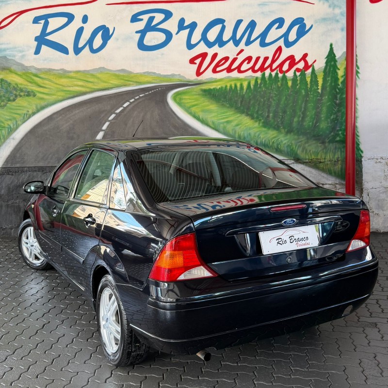 FOCUS 1.6 GL SEDAN 8V FLEX 4P MANUAL - 2007 - CAXIAS DO SUL