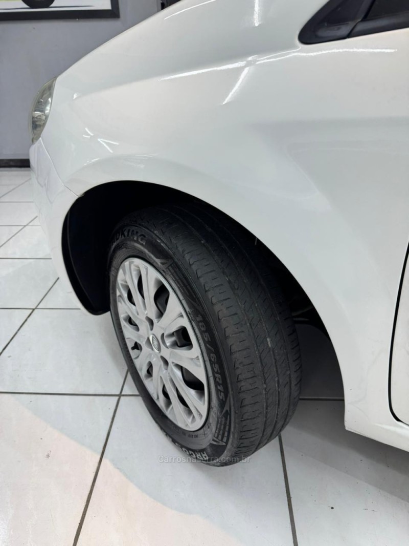 PUNTO 1.4 ATTRACTIVE 8V FLEX 4P MANUAL - 2012 - CAXIAS DO SUL