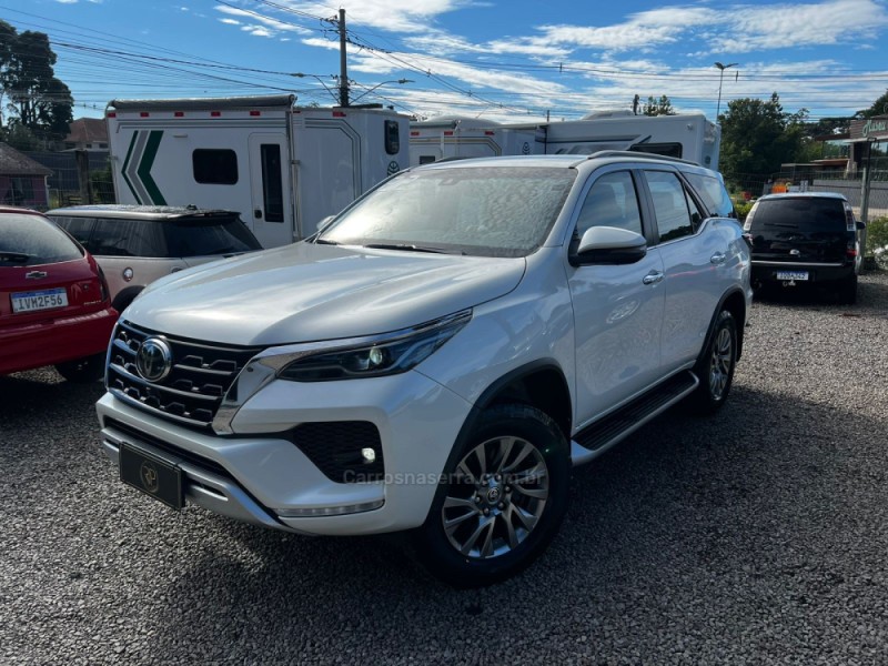 hilux sw4 2.8 4x4 srx platinum turbo 7 lugares diesel 4p automatico 2022 canela