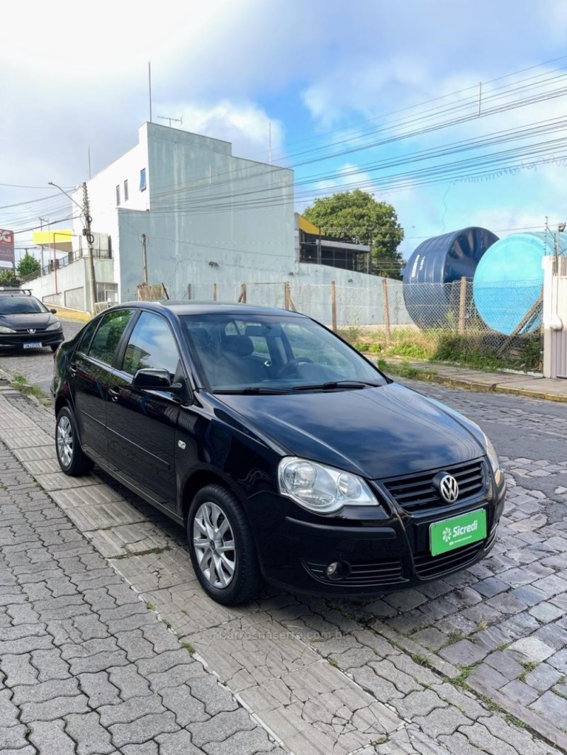 POLO SEDAN 1.6 MI 8V FLEX 4P MANUAL - 2009 - BENTO GONçALVES