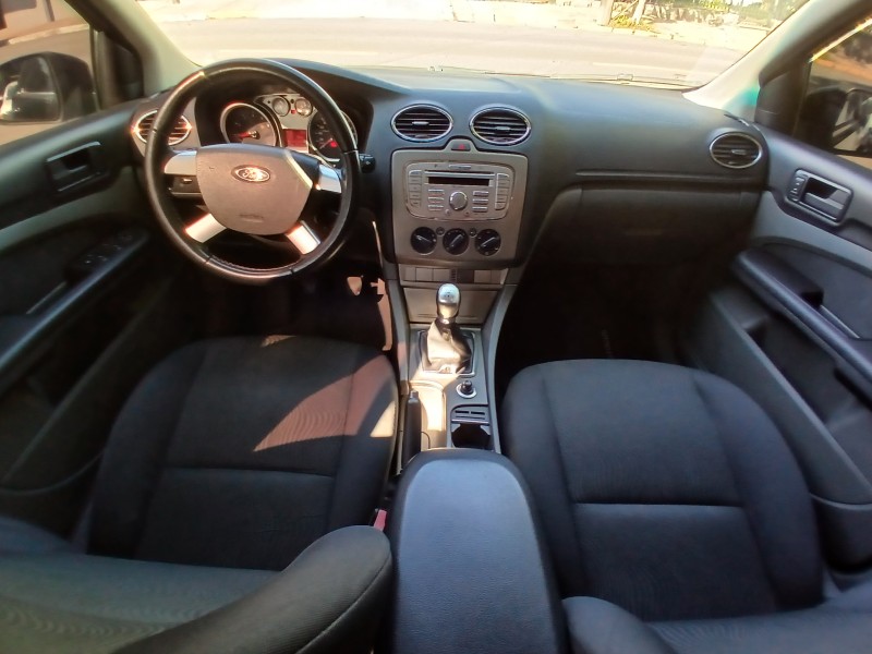 FOCUS 1.6 GLX SIGMA 16V FLEX 4P MANUAL - 2011 - FARROUPILHA