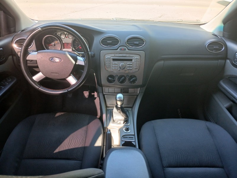 FOCUS 1.6 GLX SIGMA 16V FLEX 4P MANUAL - 2011 - FARROUPILHA