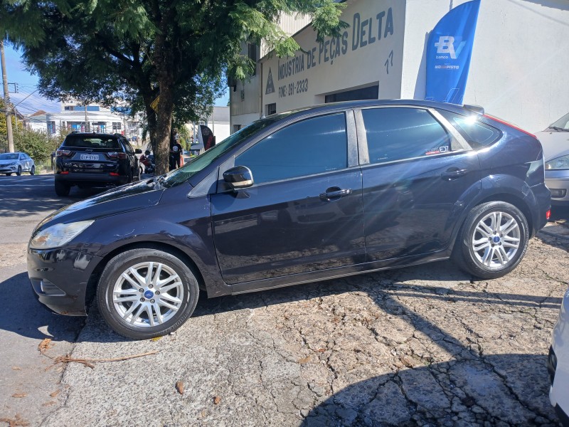 FOCUS 1.6 GLX SIGMA 16V FLEX 4P MANUAL - 2011 - FARROUPILHA