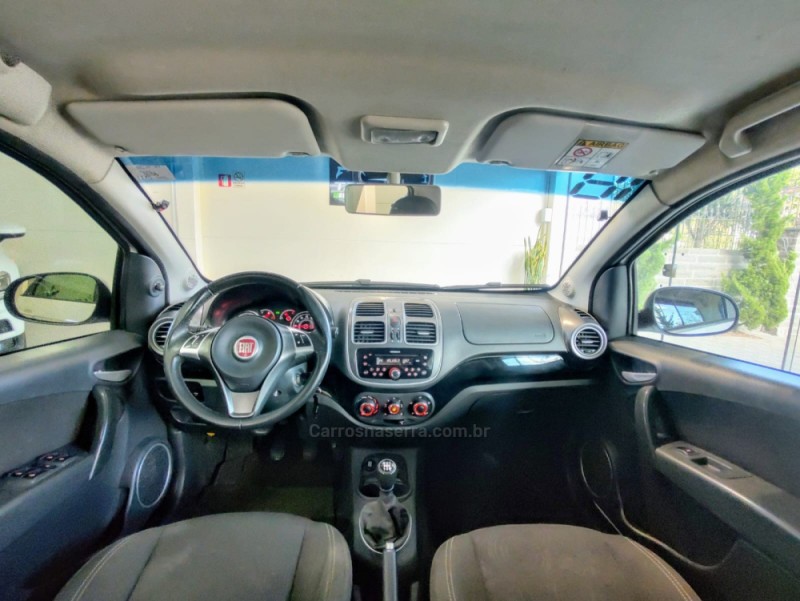 GRAND SIENA 1.0 ATTRACTIVE 8V FLEX 4P MANUAL - 2018 - CAXIAS DO SUL