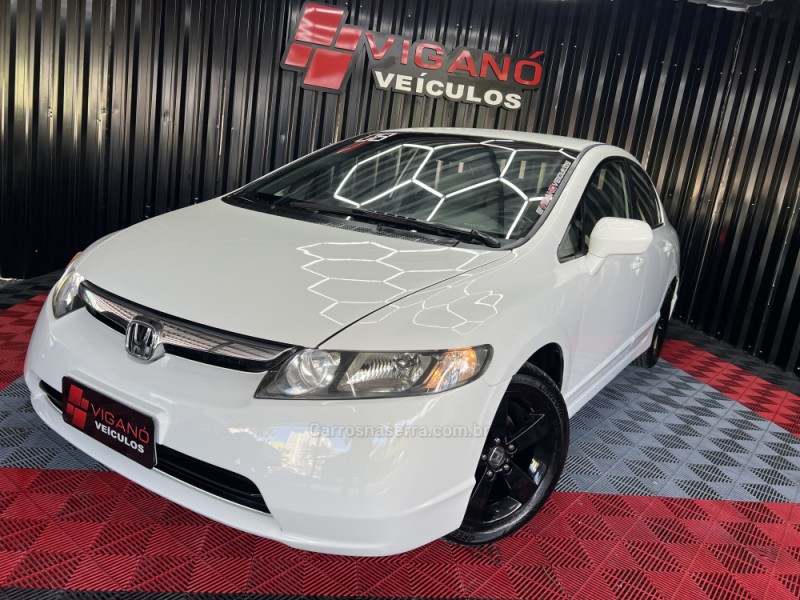 CIVIC 1.8 LXS 16V GASOLINA 4P MANUAL - 2008 - CAXIAS DO SUL