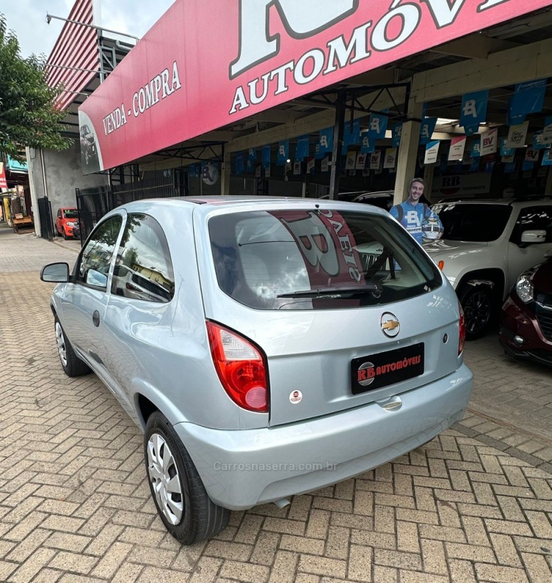 CELTA 1.0 MPFI SPIRIT 8V FLEX 2P MANUAL - 2011 - PAROBé