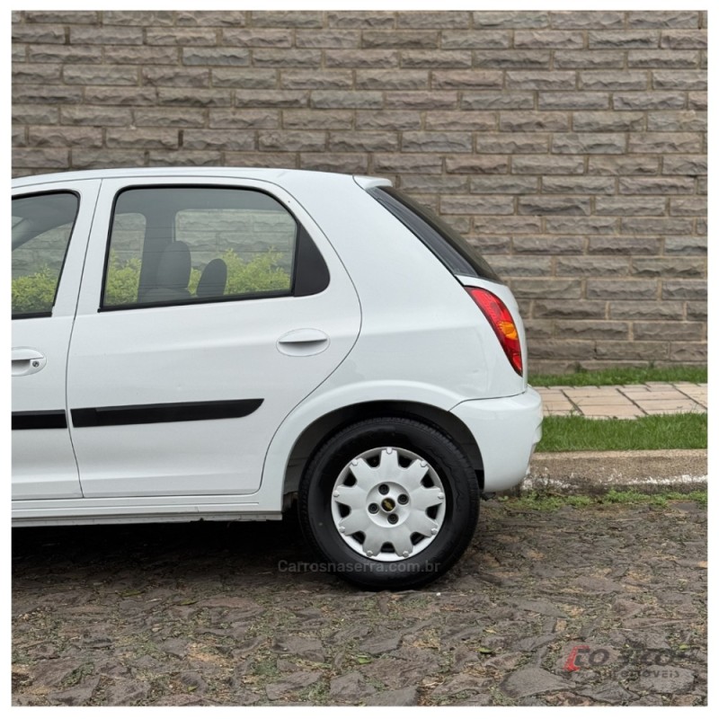 CELTA 1.0 MPFI VHC 8V GASOLINA 4P MANUAL - 2004 - CAMPO BOM