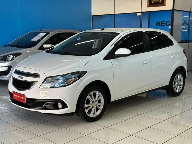 ONIX 1.4 MPFI LTZ 8V FLEX 4P MANUAL - 2014 - CAXIAS DO SUL