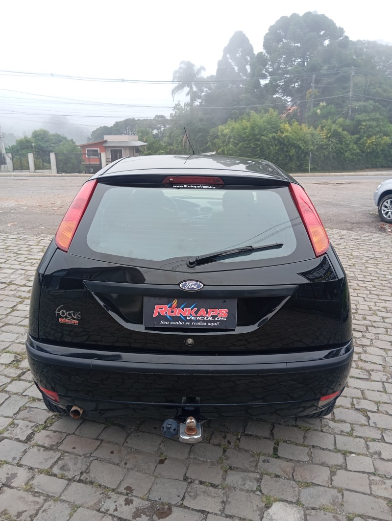 FOCUS 1.6 8V FLEX 4P MANUAL - 2007 - CAXIAS DO SUL