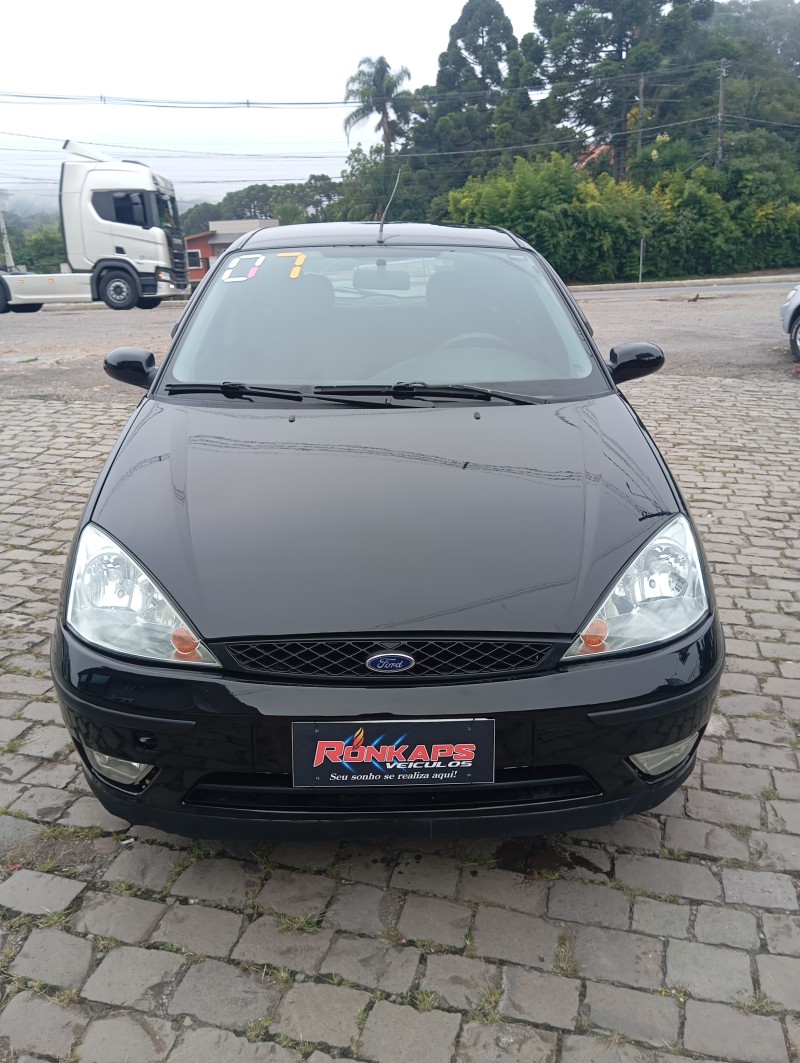 FOCUS 1.6 8V FLEX 4P MANUAL - 2007 - CAXIAS DO SUL