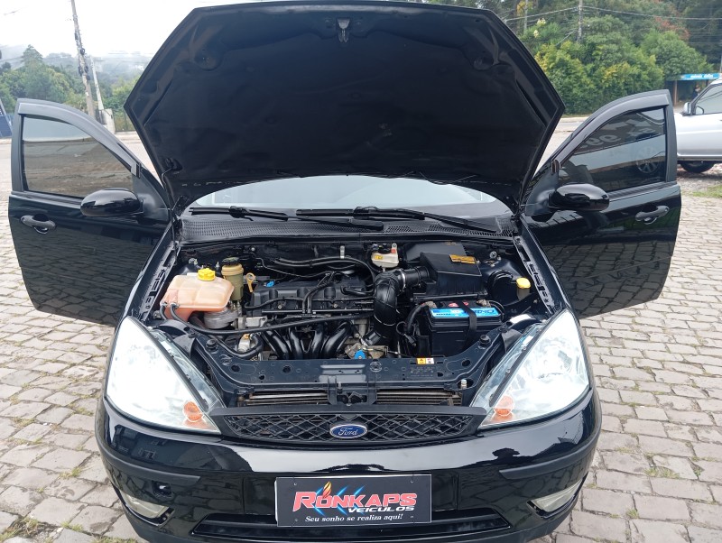 FOCUS 1.6 8V FLEX 4P MANUAL - 2007 - CAXIAS DO SUL