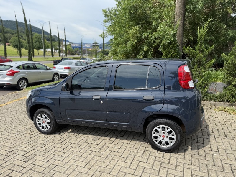 UNO 1.0 EVO VIVACE 8V FLEX 4P MANUAL - 2014 - FELIZ