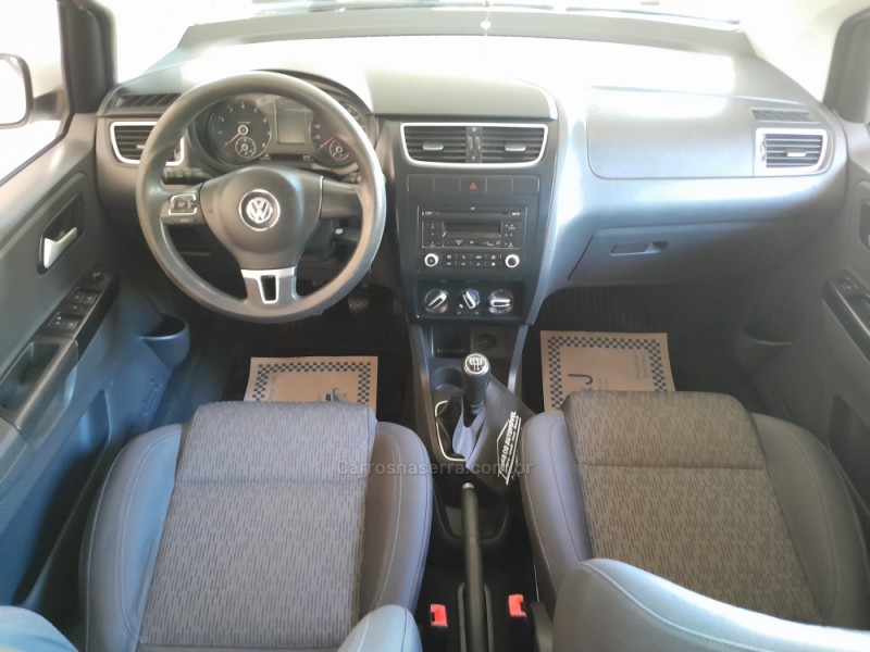 FOX 1.0 ITREND 8V FLEX 4P MANUAL - 2013 - NOVA PRATA