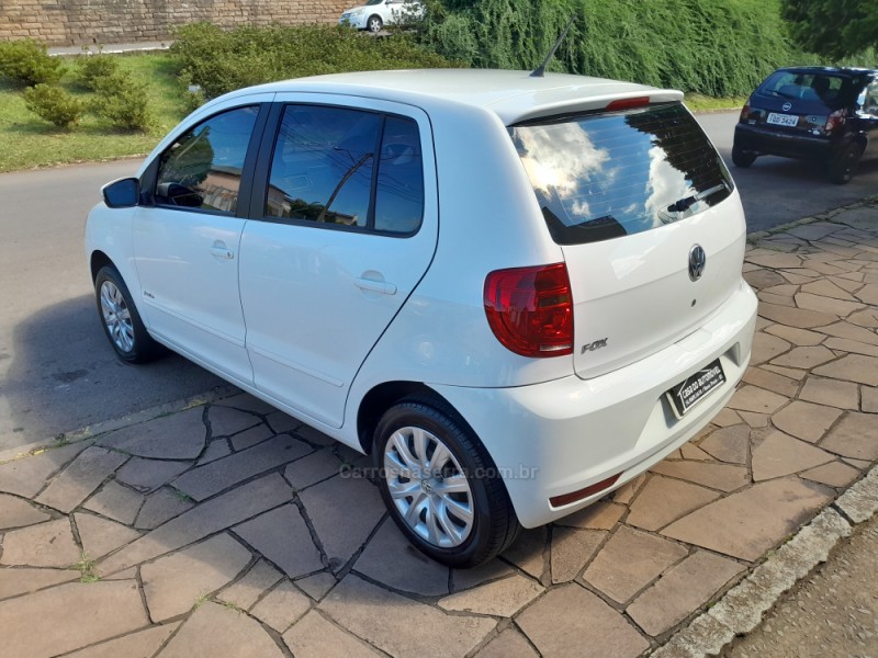 FOX 1.0 ITREND 8V FLEX 4P MANUAL - 2013 - NOVA PRATA